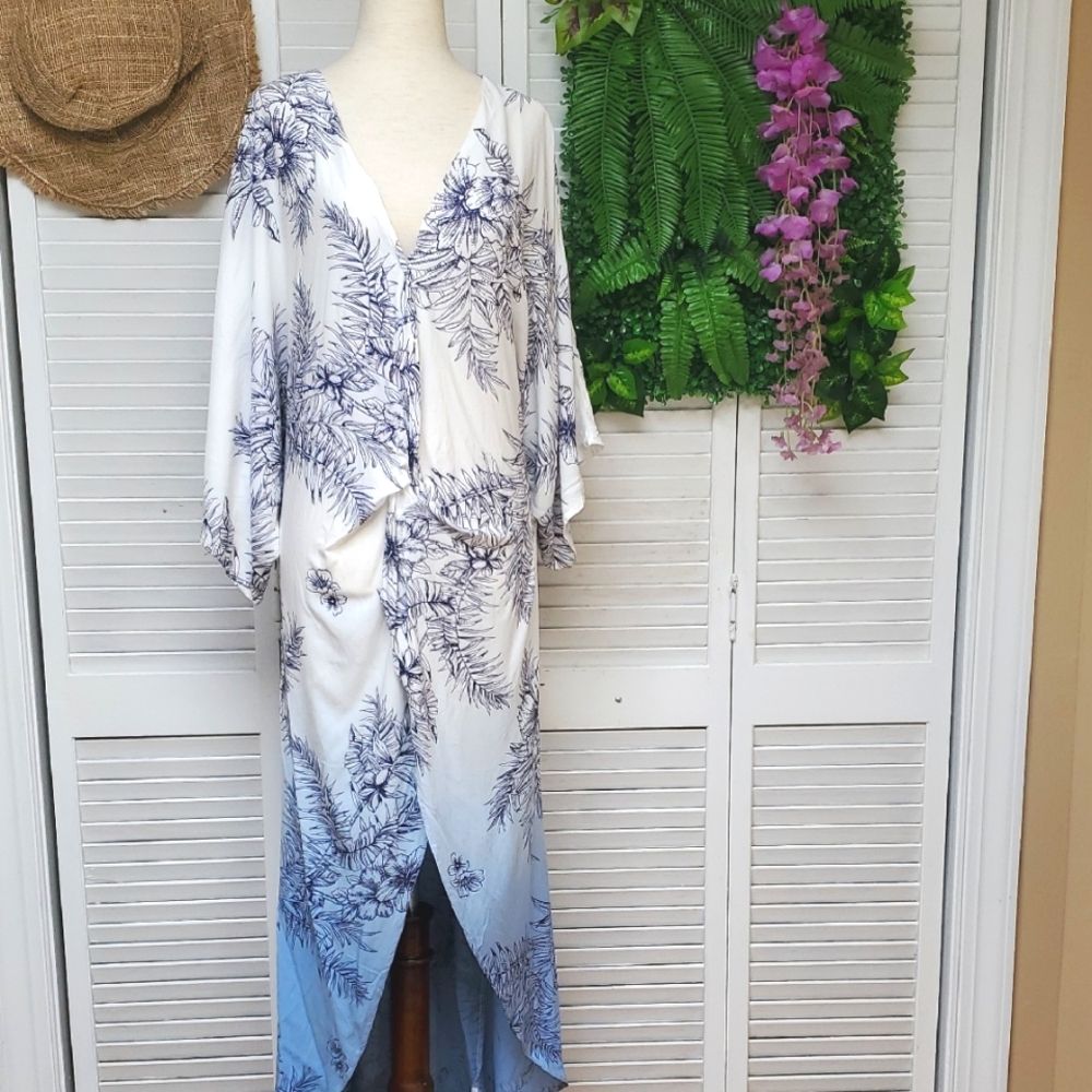 Surf Gypsie Blue and White Floral Print Swim Cover-up Kaftan Size M